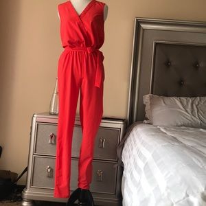 Giani Bini V-Neck Jumpsuit XS